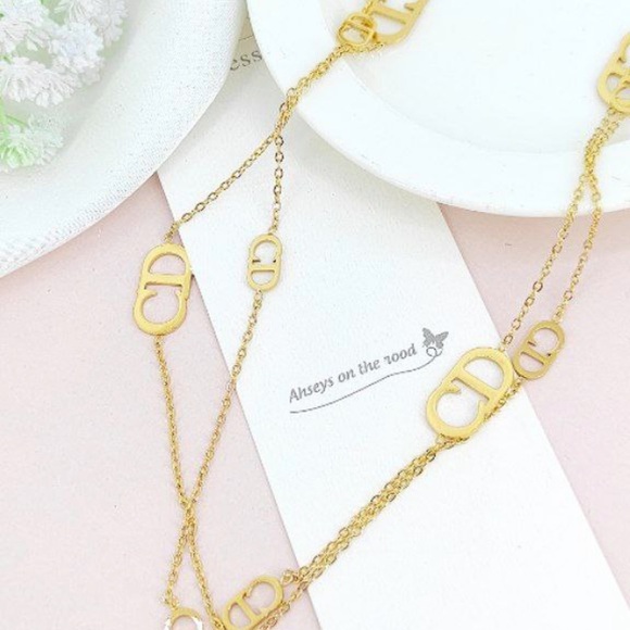 Very nice elegant necklace - Picture 1 of 3